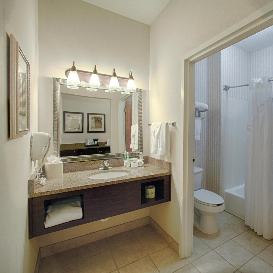 Holiday Inn Express Hotel & Suites - Atlanta/Emory University Area By Ihg Decatur Exterior photo
