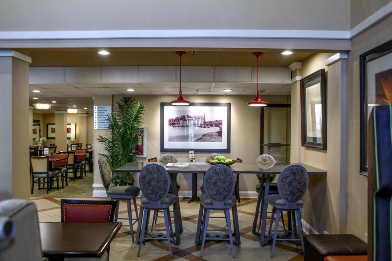 Holiday Inn Express Hotel & Suites - Atlanta/Emory University Area By Ihg Decatur Exterior photo